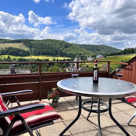 Gemuetliche 3-Zimmer-Wohnung Mit Panoramablick Und Kostenlosem Ueberdachten Parkplatz Winterberg Eksteriør bilde