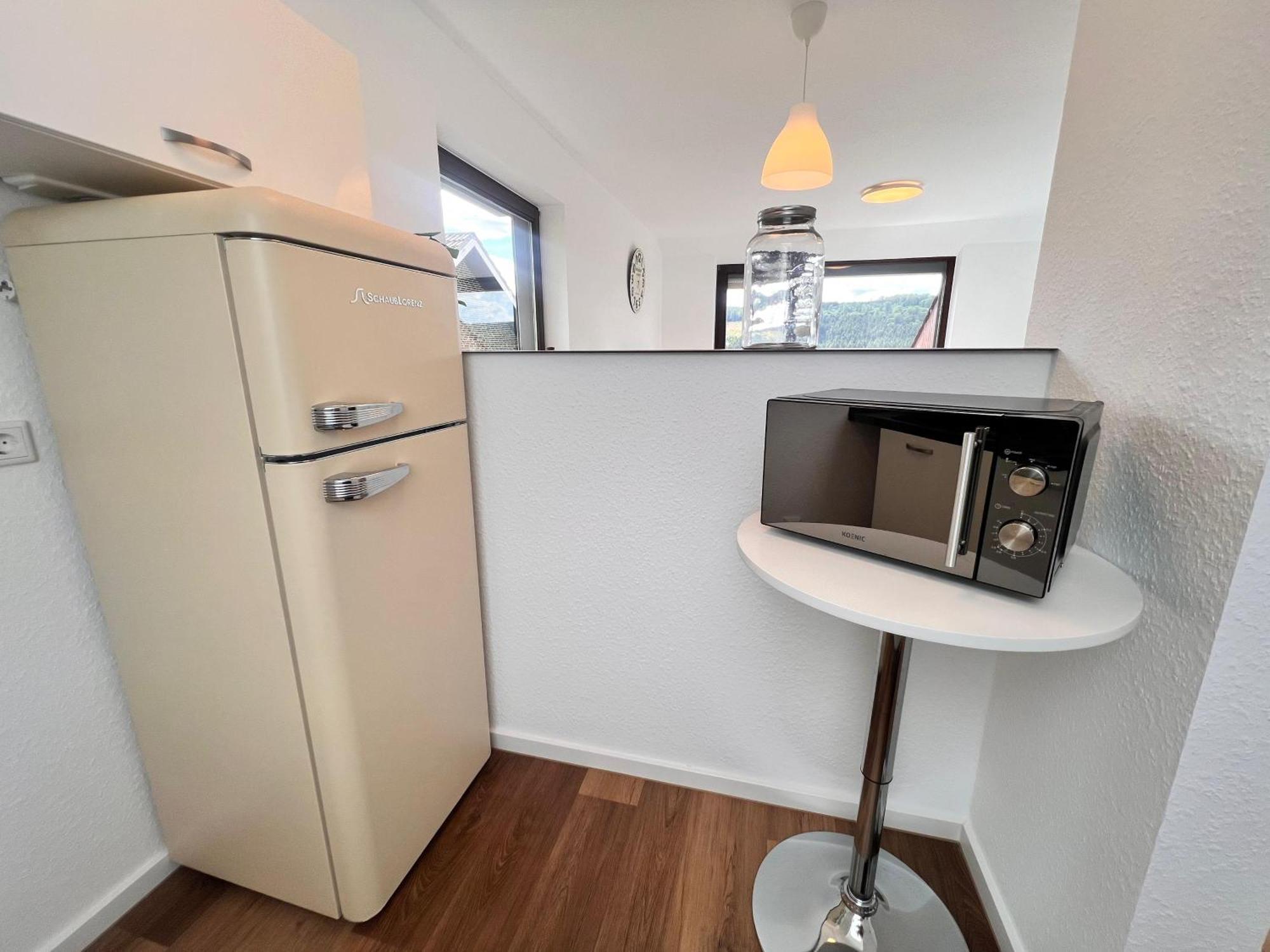Gemuetliche 3-Zimmer-Wohnung Mit Panoramablick Und Kostenlosem Ueberdachten Parkplatz Winterberg Eksteriør bilde